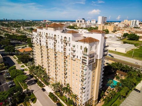 Condominium in West Palm Beach FL 616 Clearwater Park Rd Rd.jpg