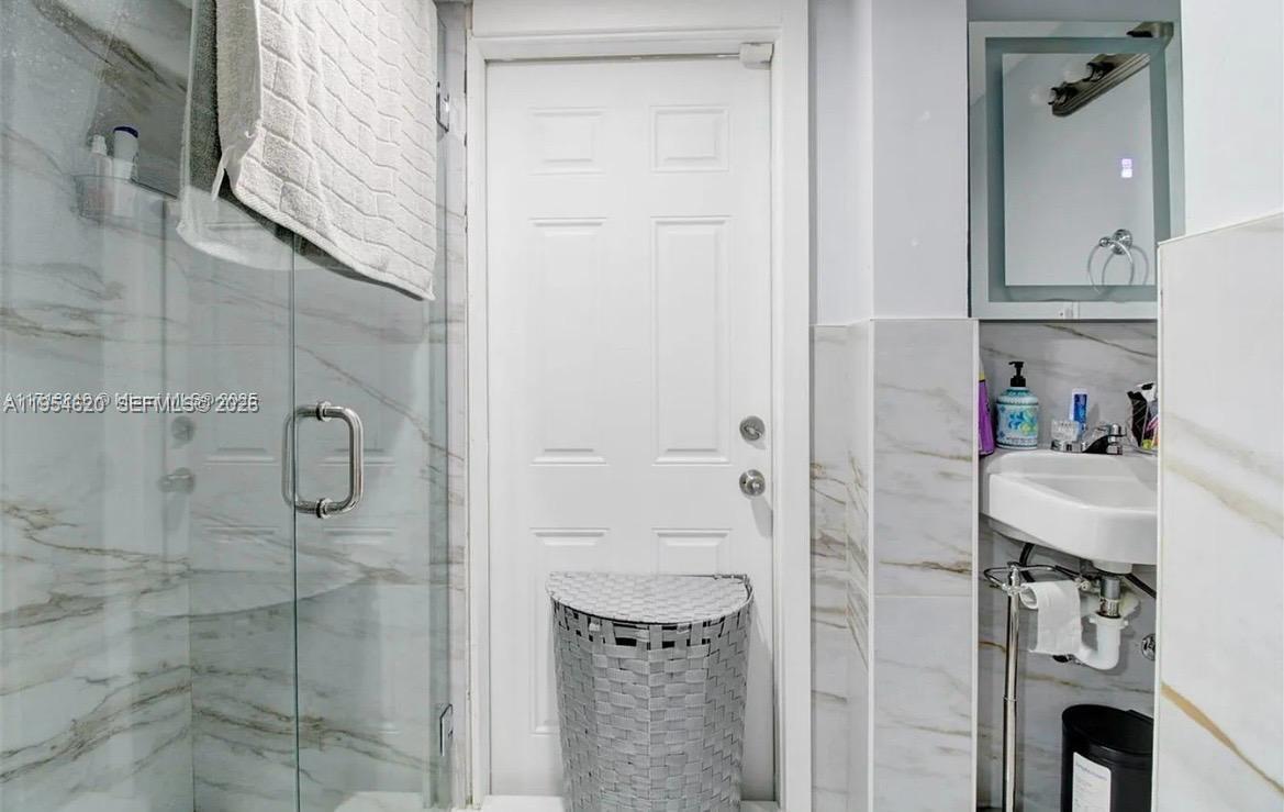 SUNSET HEIGHTS SOUTH - Residential