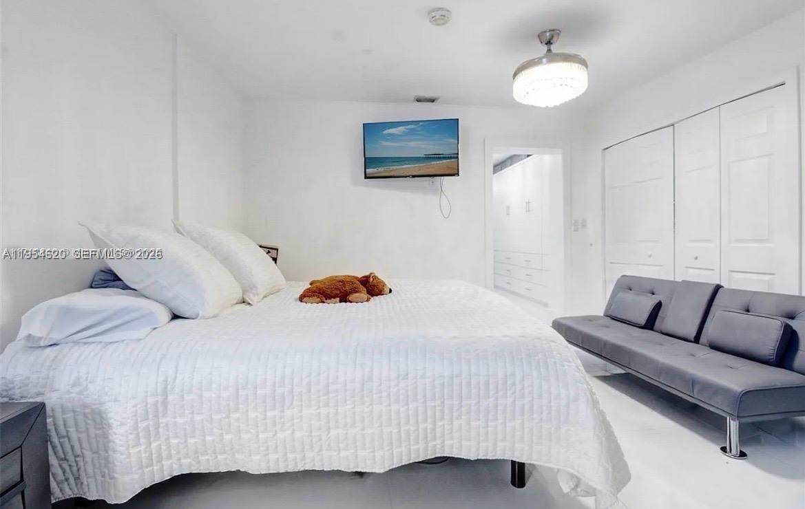 SUNSET HEIGHTS SOUTH - Residential