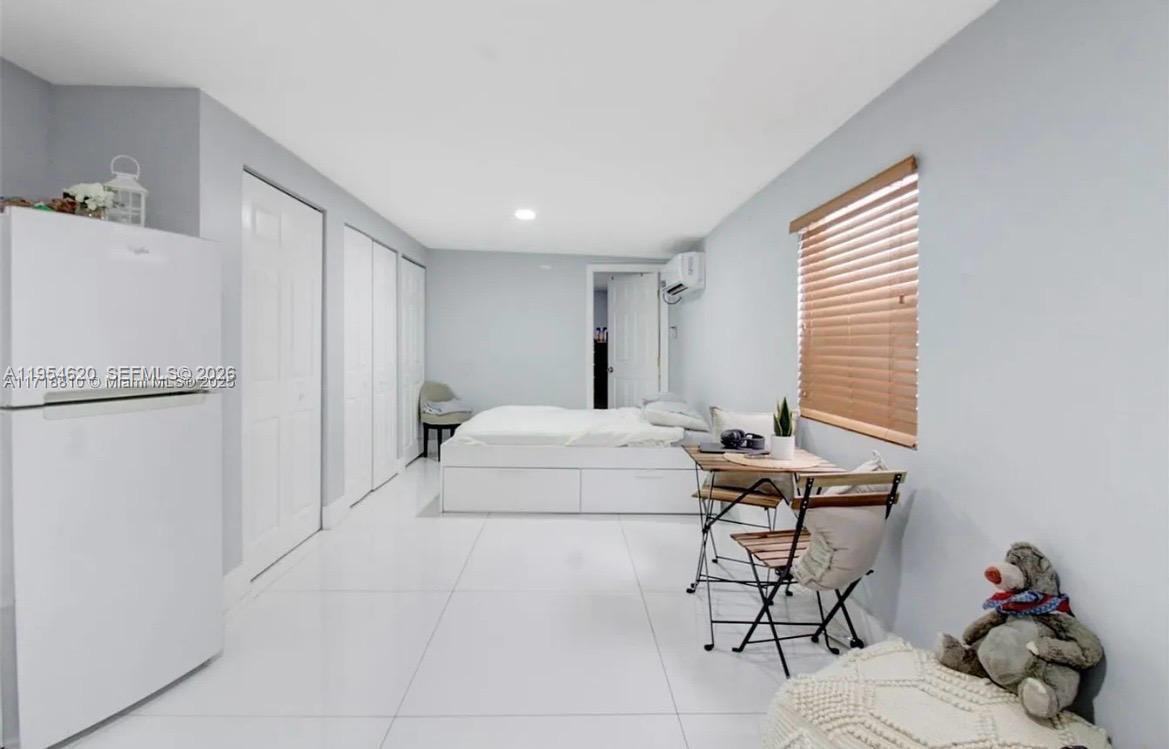 SUNSET HEIGHTS SOUTH - Residential