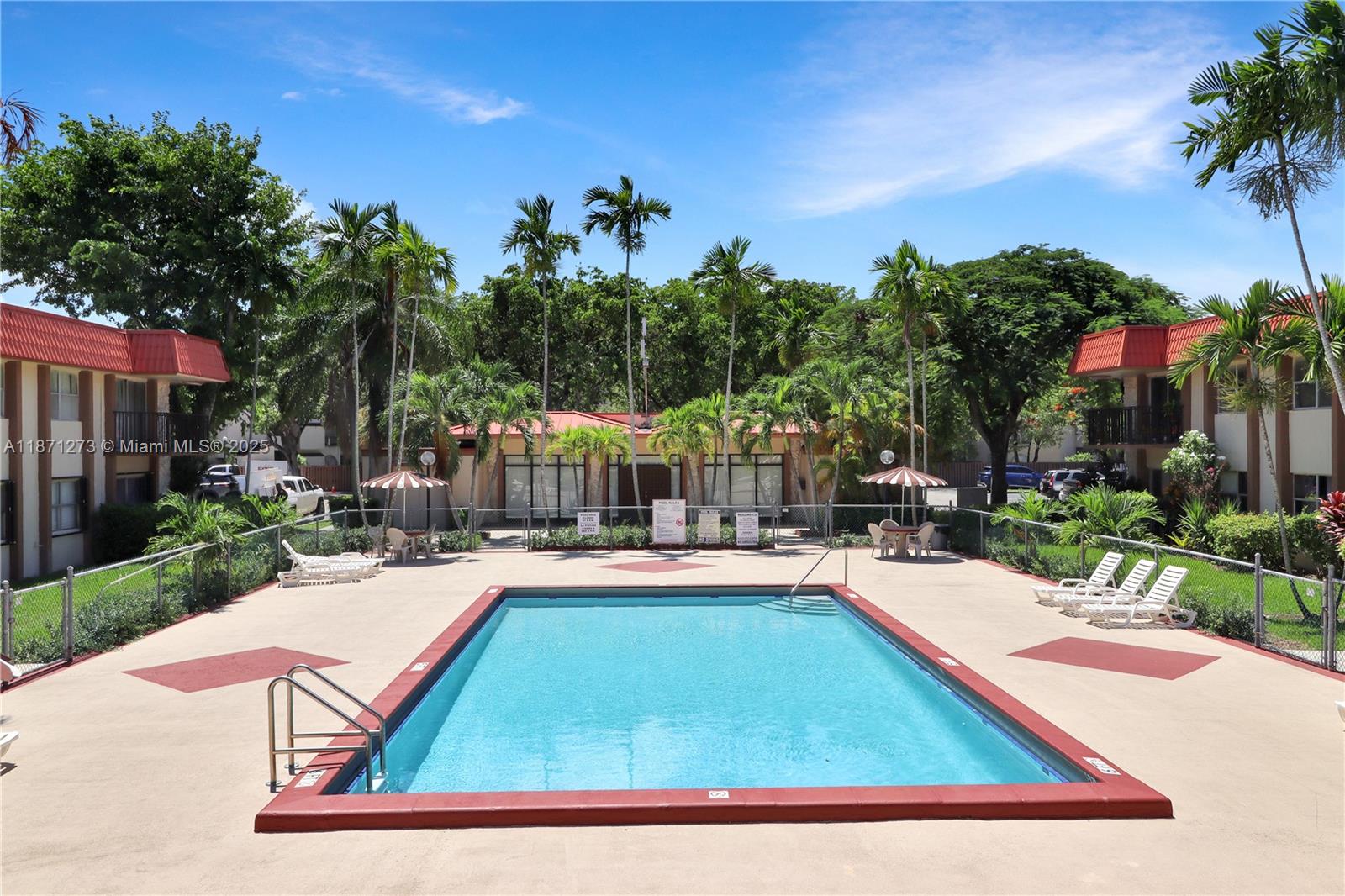 KENDALLWOOD VILLAS CONDO - Residential