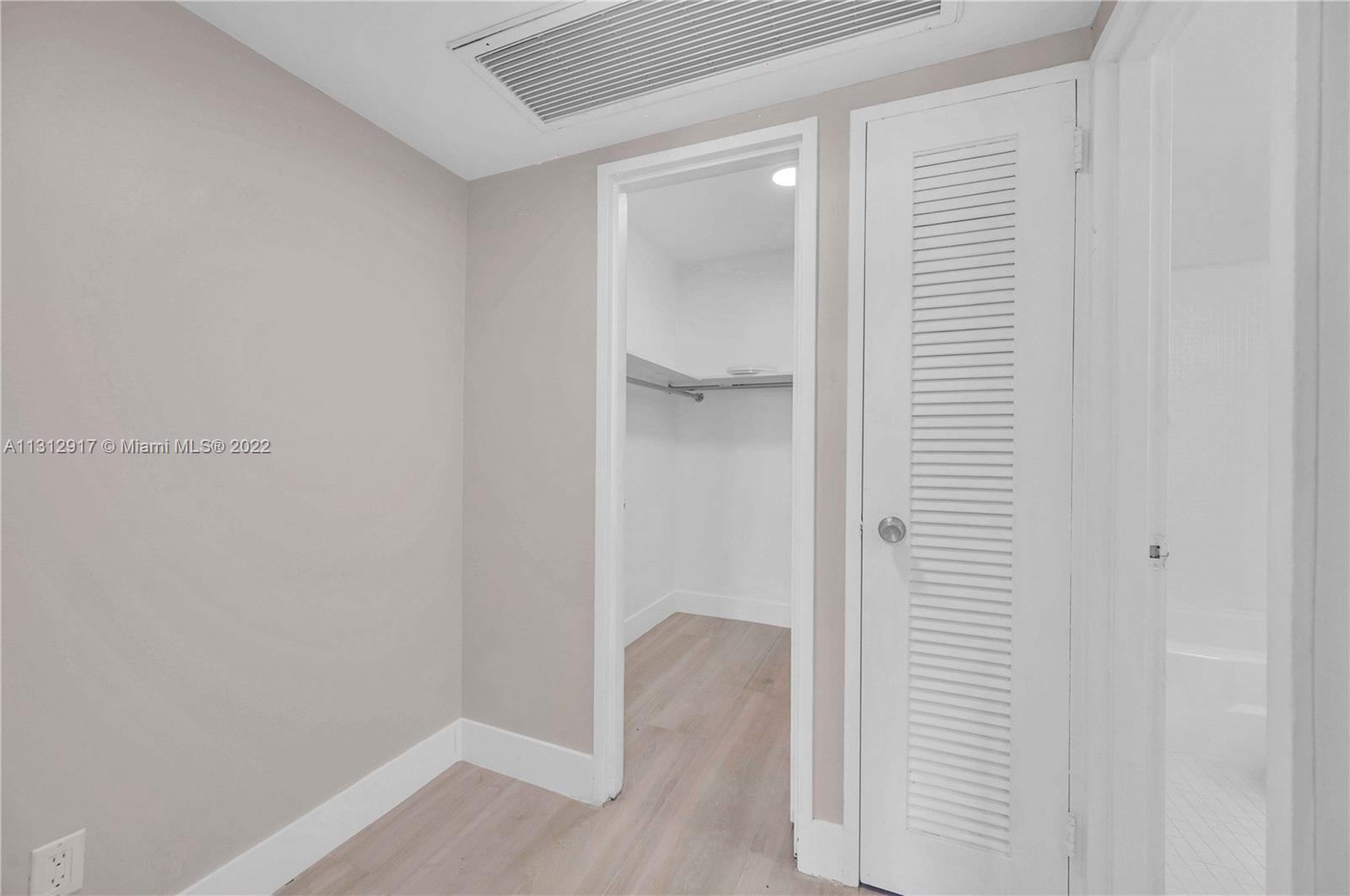 Photo 14 of 23 of 5700 Collins Ave 3C condo