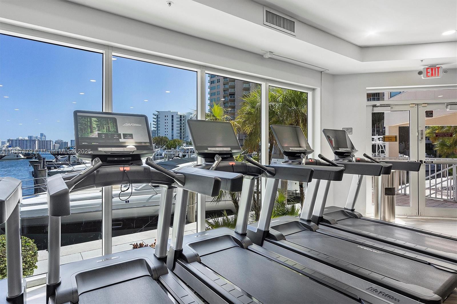 AVENTURA MARINA CONDO NUM - Residential