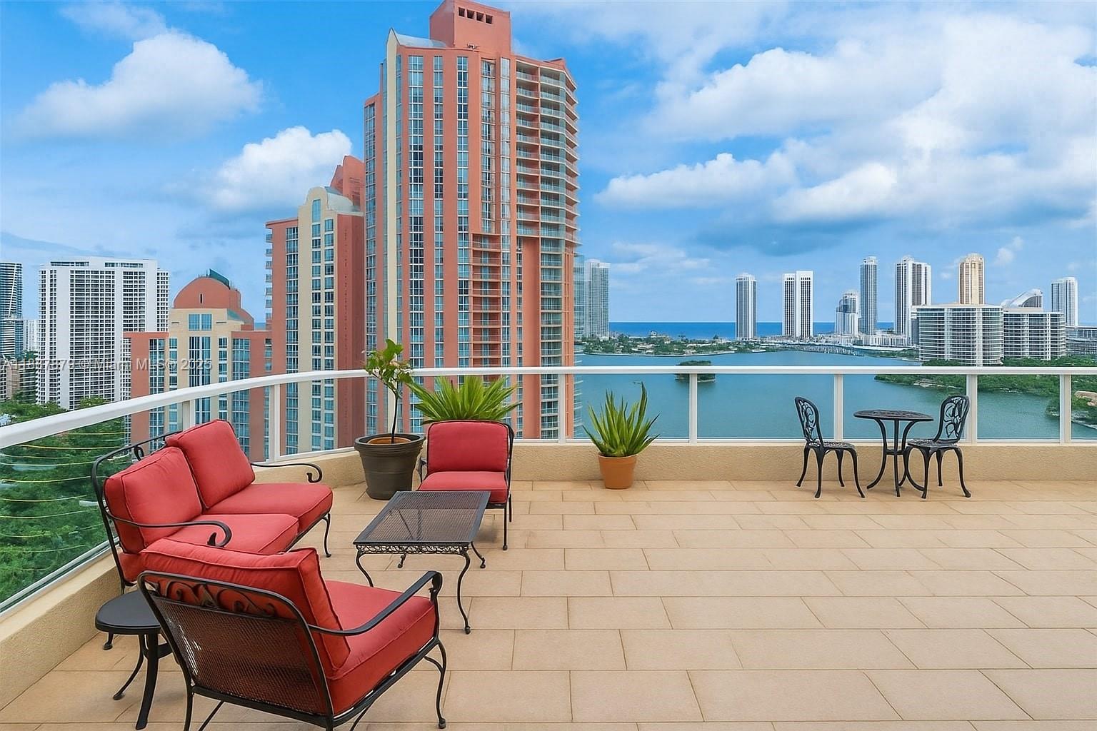 AVENTURA MARINA CONDO NUM - Residential