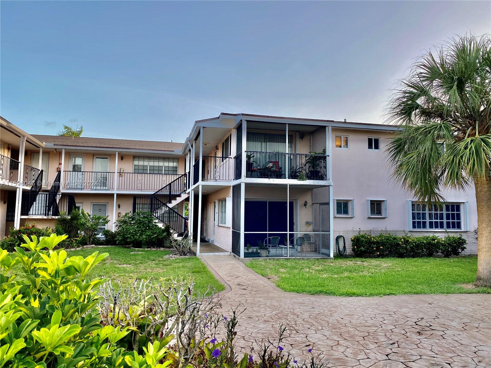 SPACIOUS 2 BEDROOM, 1 BATHROOM APARTMENT EAST OF US1! BEAUTIFUL GROUND FLOOR UNIT, PET FRIENDLY AND AVAILABLE FOR IMMEDIATE MOVE IN. AVAILABLE FURNISHED OR UNFURNISHED.