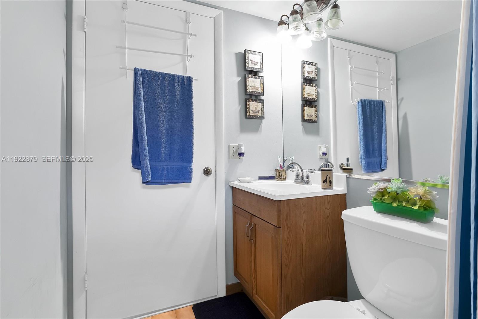 ALAMEDA TOWER 5 CONDO - Residential