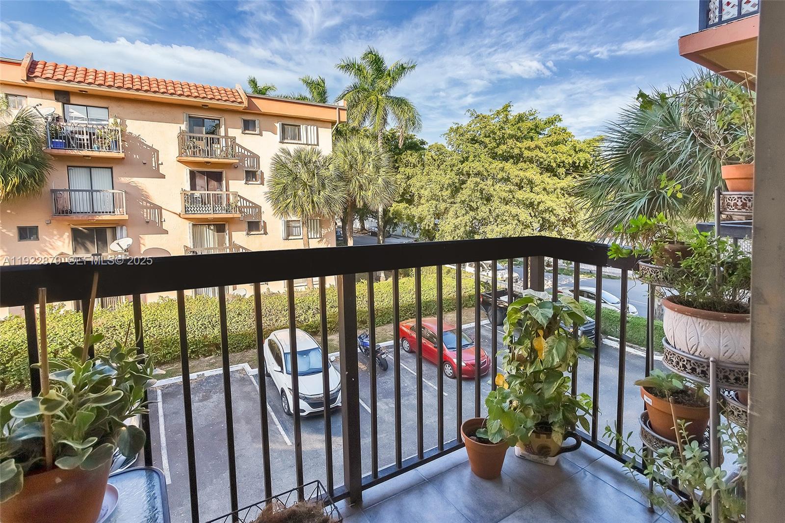 ALAMEDA TOWER 5 CONDO - Residential