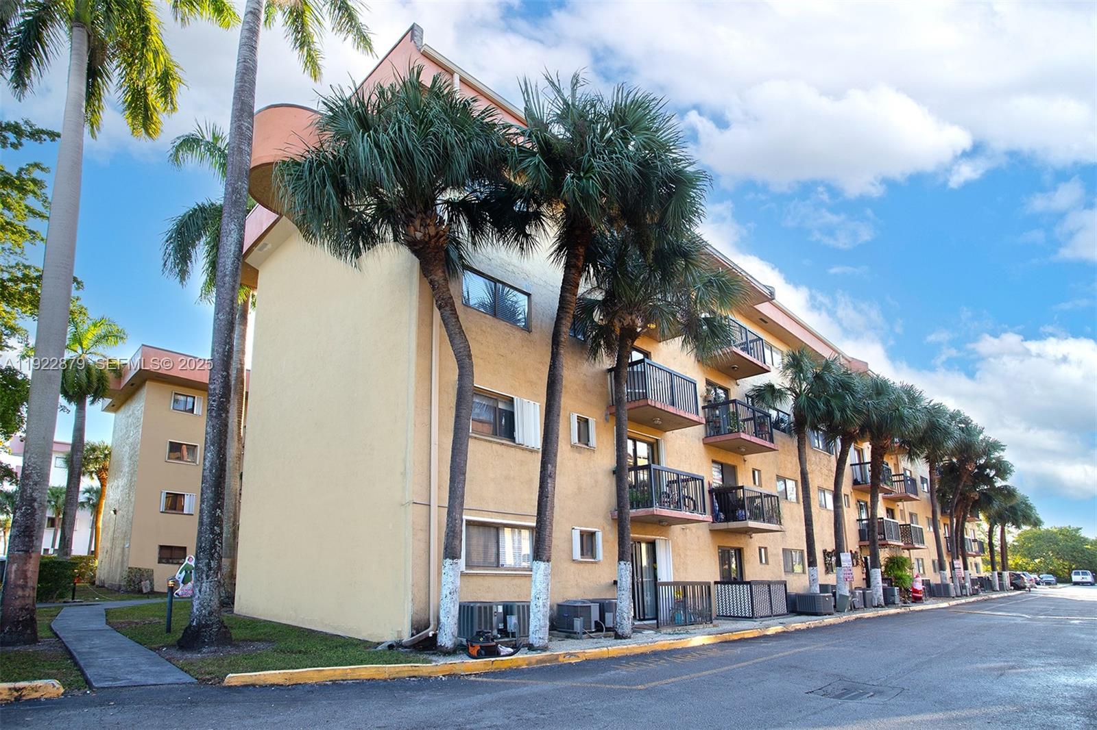 ALAMEDA TOWER 5 CONDO - Residential