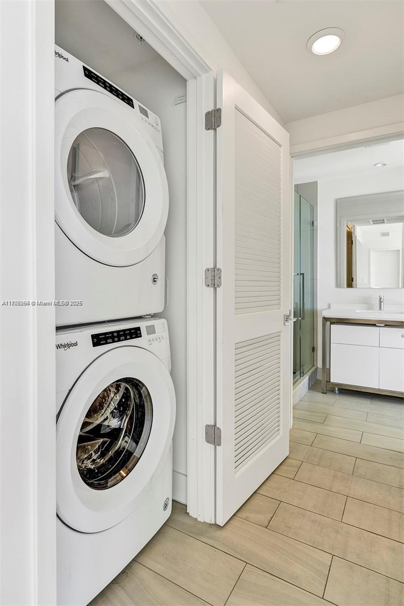 METROPICA NORTH TOWER ONE - Residential