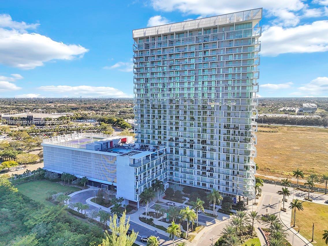 METROPICA NORTH TOWER ONE - Residential