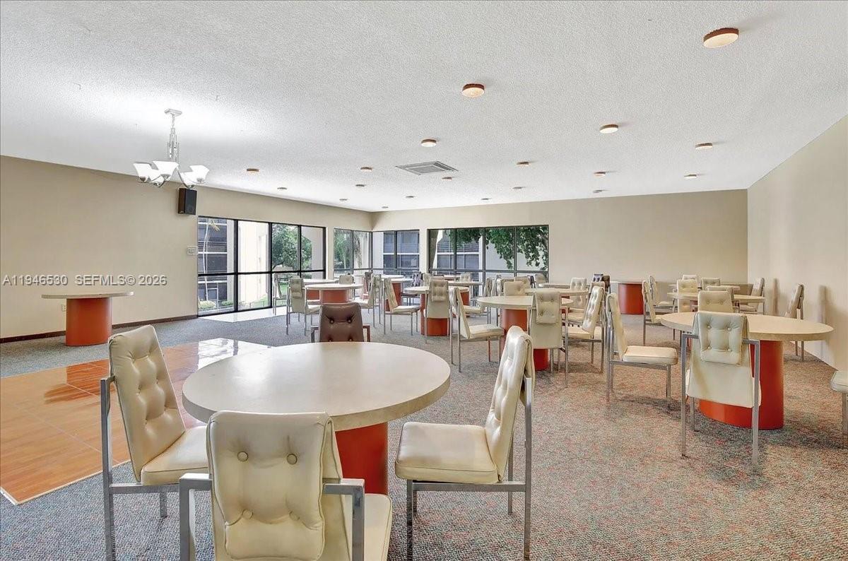 PLANTATION CLUB B CONDO - Residential