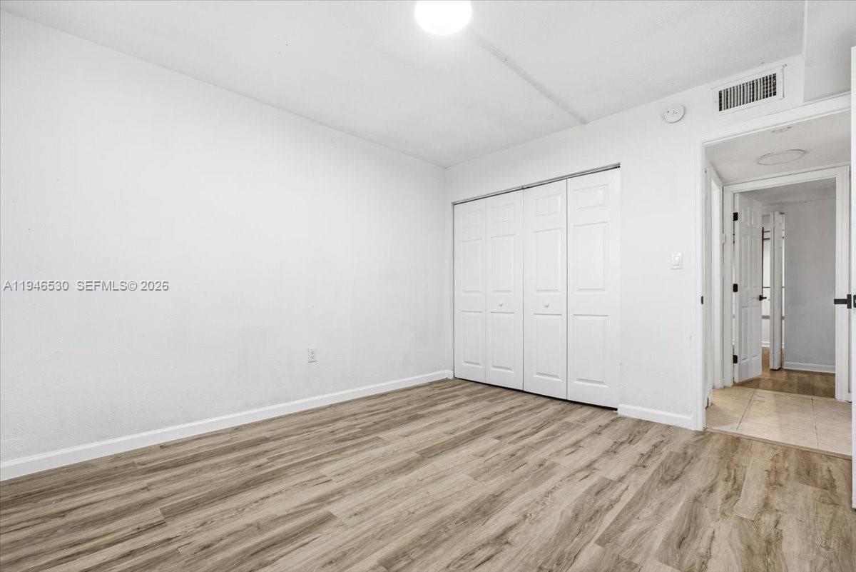 PLANTATION CLUB B CONDO - Residential