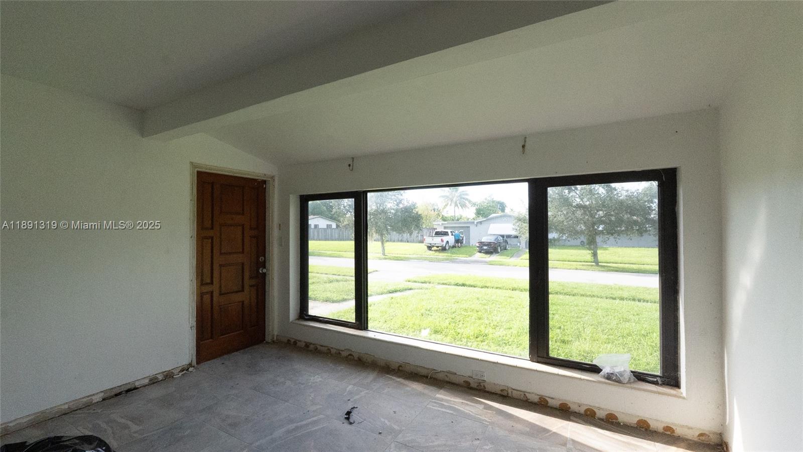 SOUTH CORAL HOMES SEC 1 - Residential