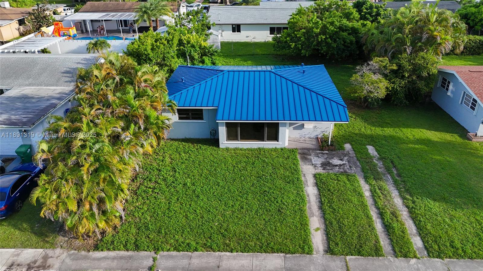 SOUTH CORAL HOMES SEC 1 - Residential