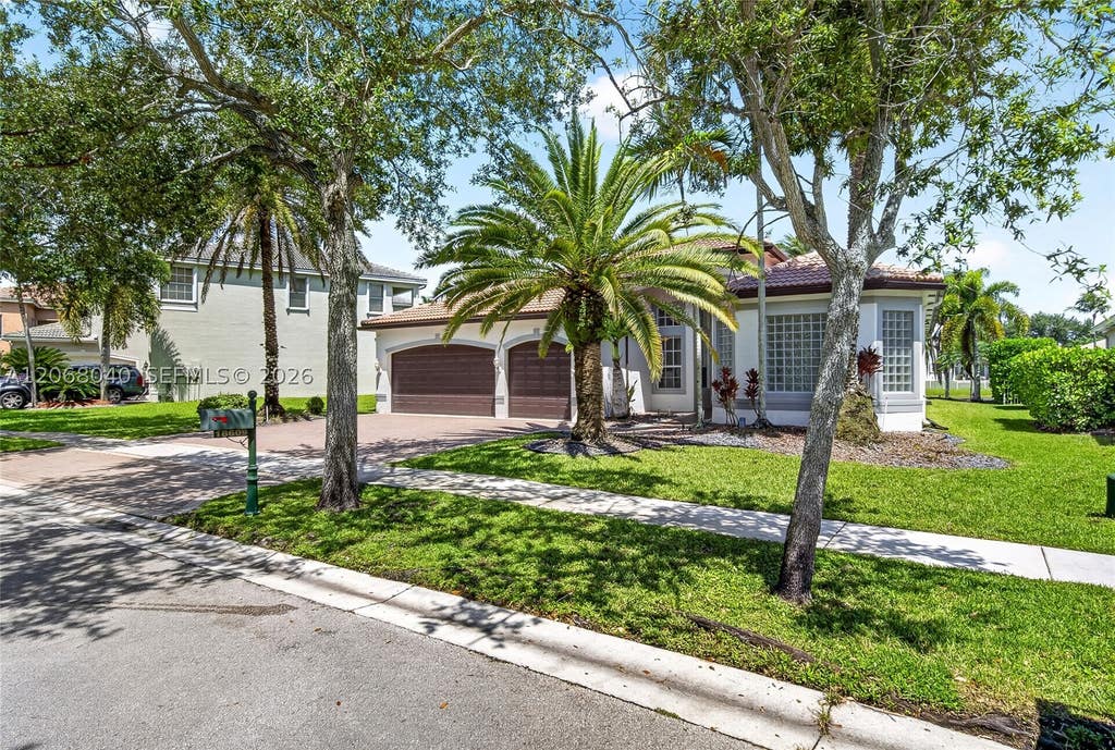 Photo of 18609 SW 50th Ct, Miramar, FL 33029 (MLS # A12068040)