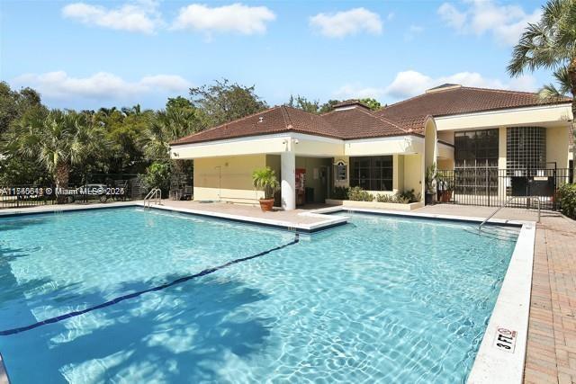 MARINA OAKS CONDO - Residential