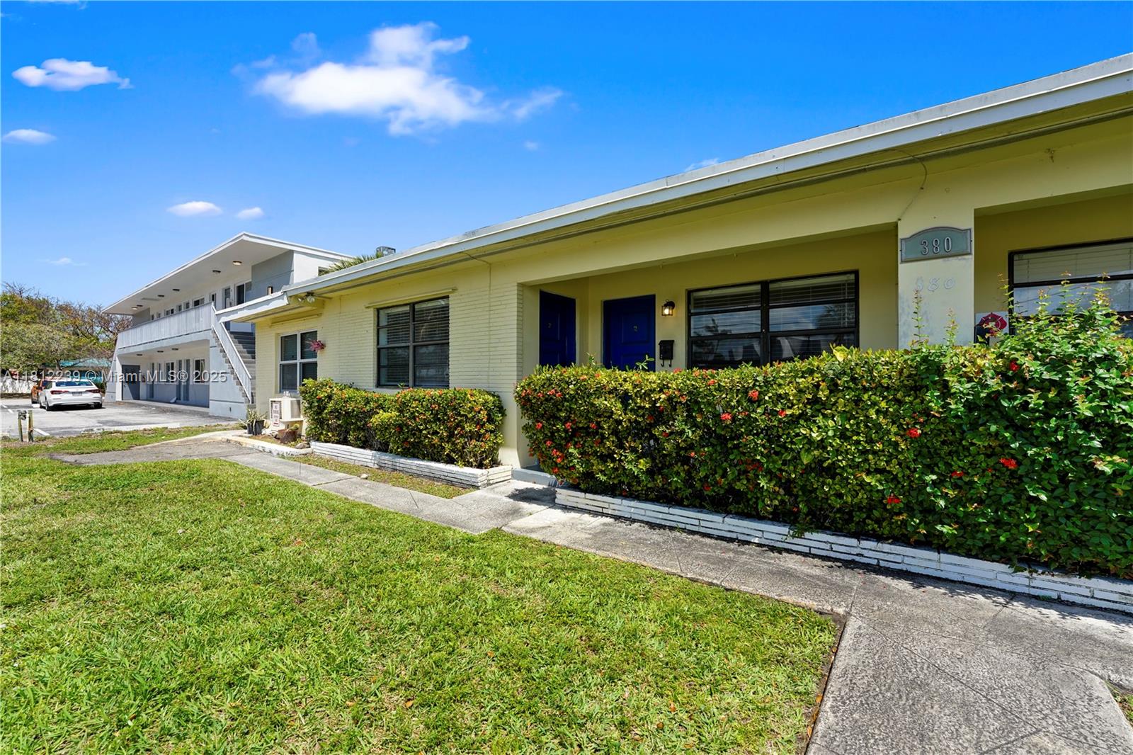 Rental Property at 380 Se 12th Ave 1, Deerfield Beach, Broward County, Florida - Bedrooms: 2 
Bathrooms: 2  - $2,100 MO.
