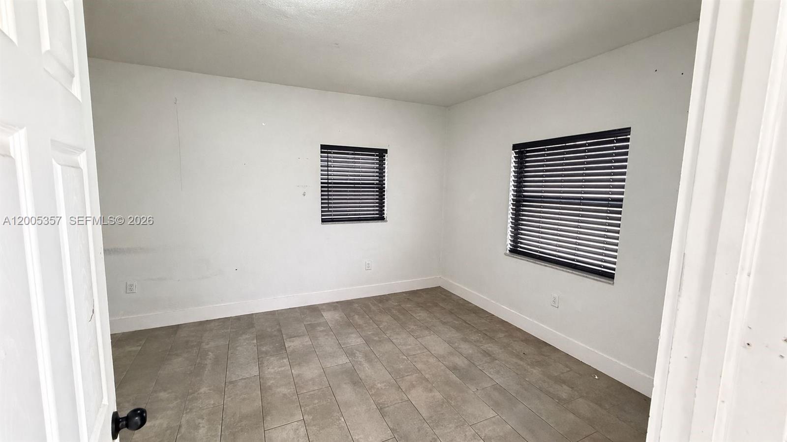 BAY VISTA PARK - Residential Lease