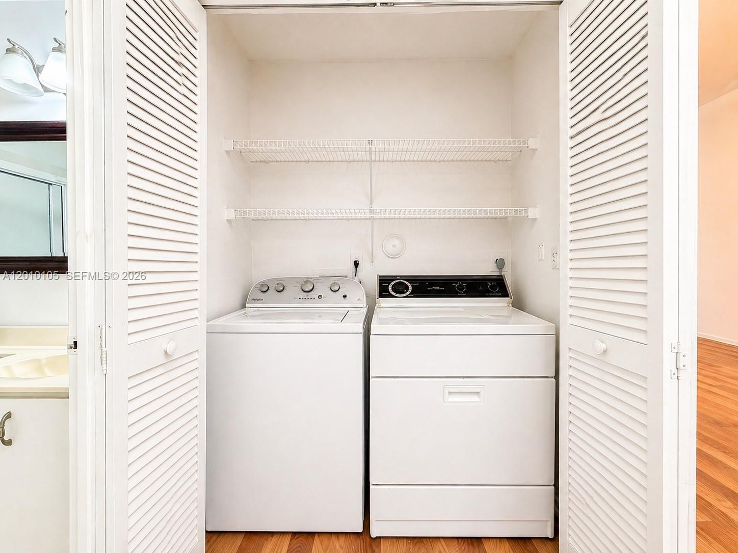 TERRACE HOMES AT BANYAN S - Residential