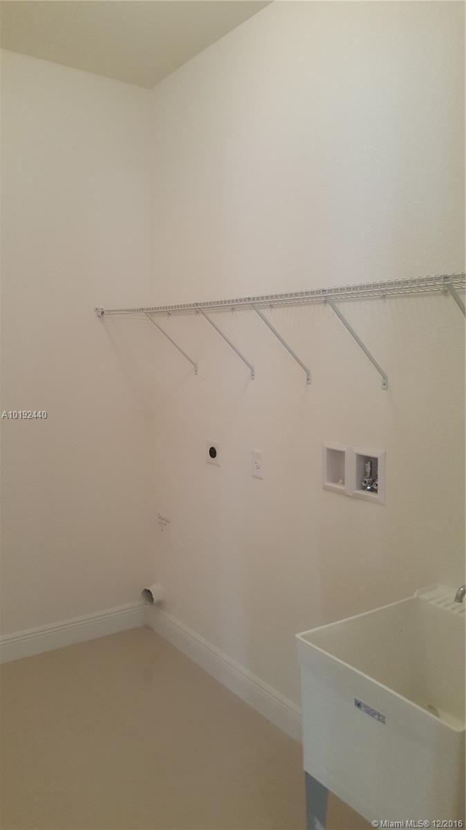 Heads J G Farms - Residential