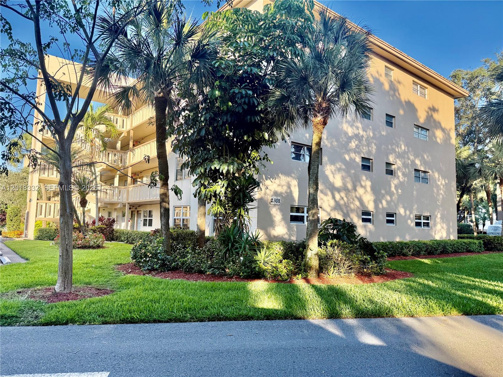 LUCAYA VILLAGE 1-B CONDO - Residential