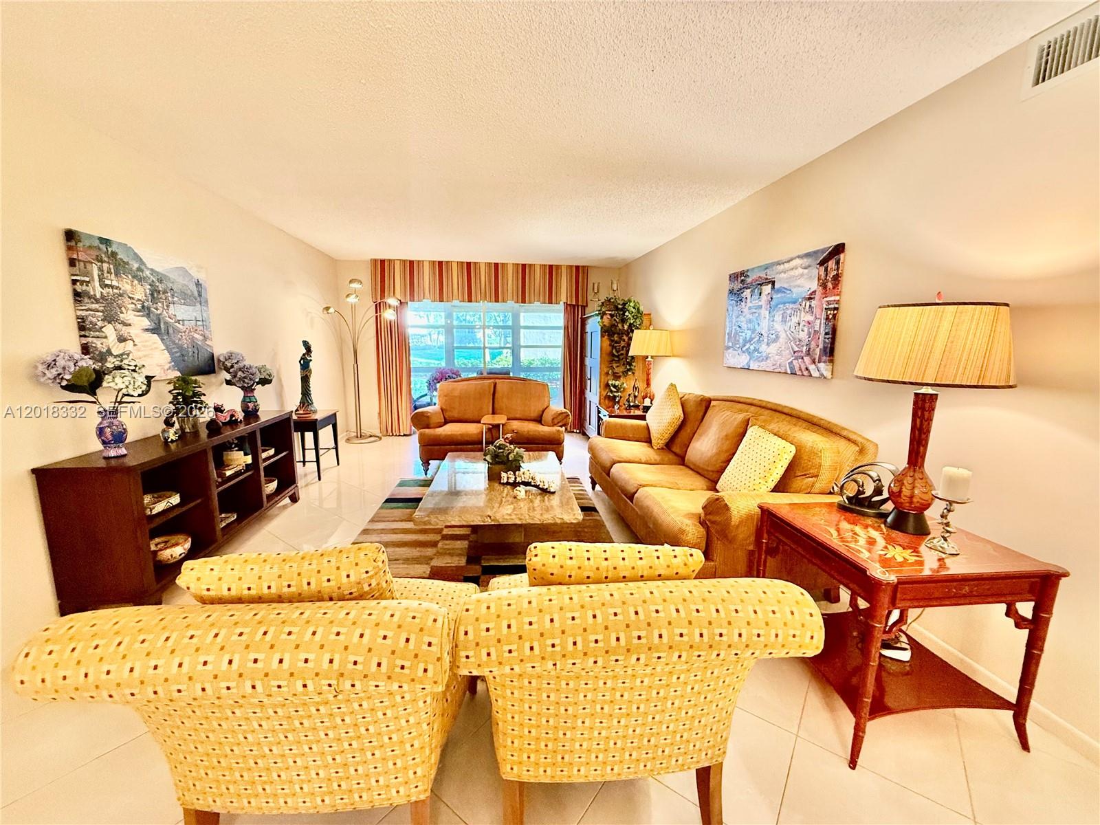 2301 Lucaya Ln O1