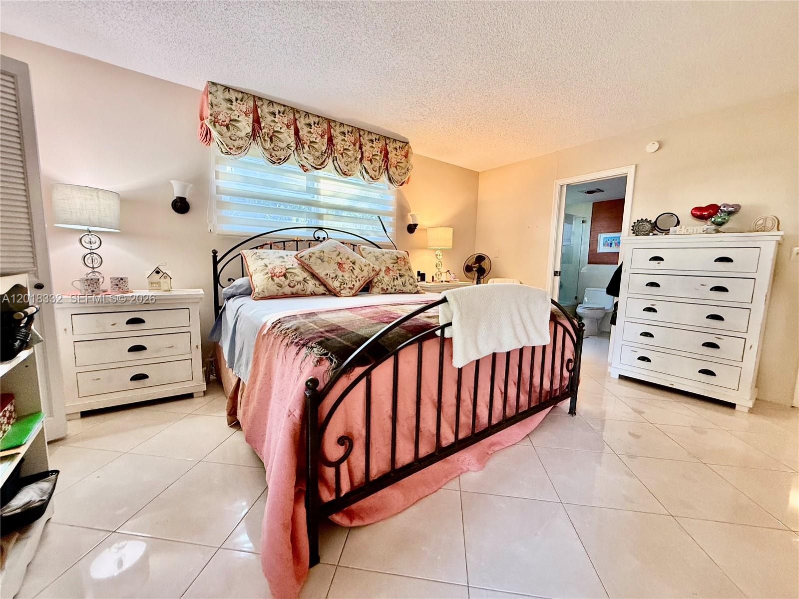 LUCAYA VILLAGE 1-B CONDO - Residential