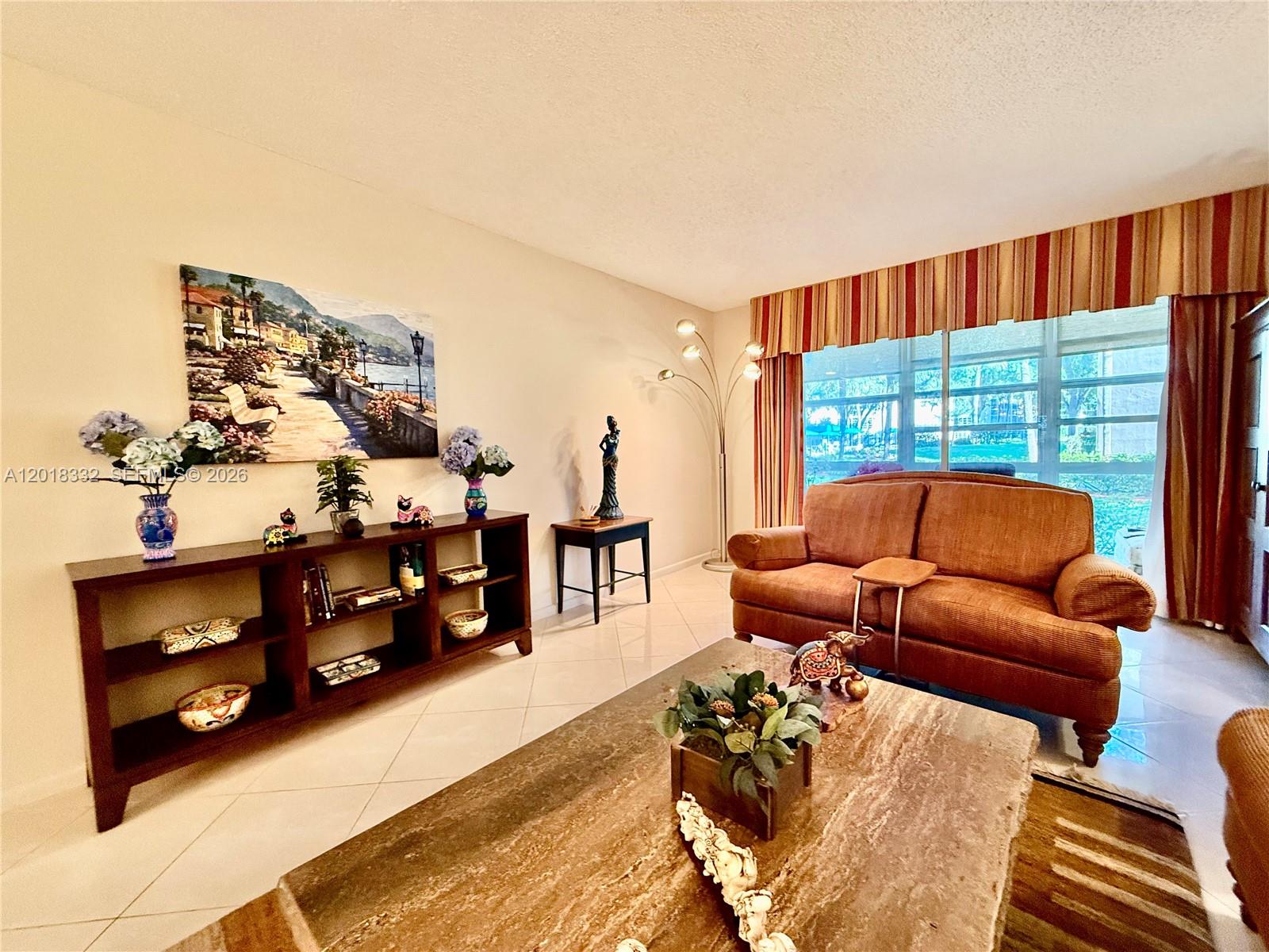 LUCAYA VILLAGE 1-B CONDO - Residential