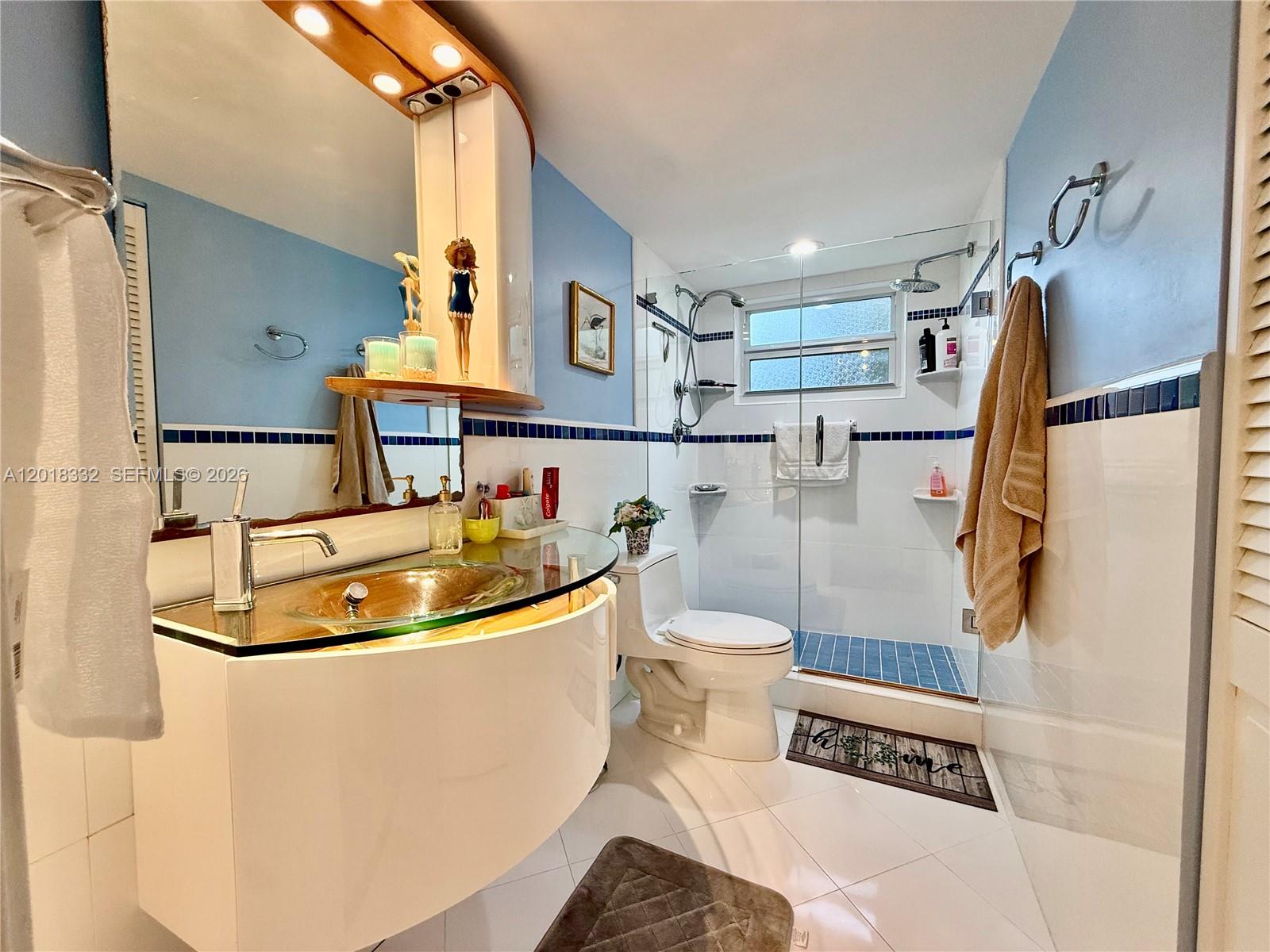 LUCAYA VILLAGE 1-B CONDO - Residential