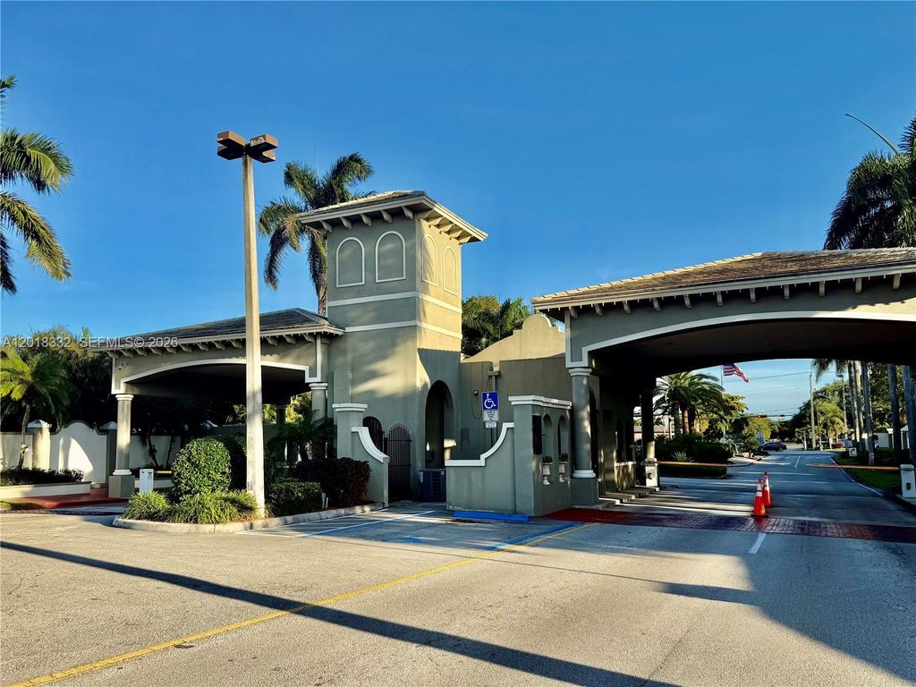 Photo of 2301 Lucaya Ln #O1, Coconut Creek, FL 33066 (MLS # A12018332)