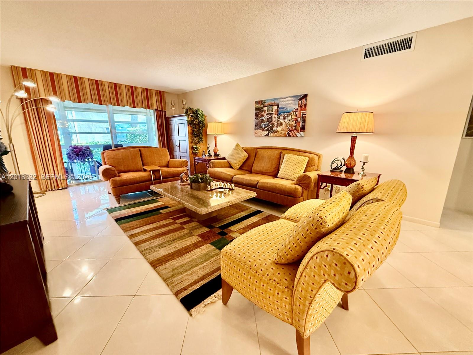 2301 Lucaya Ln O1