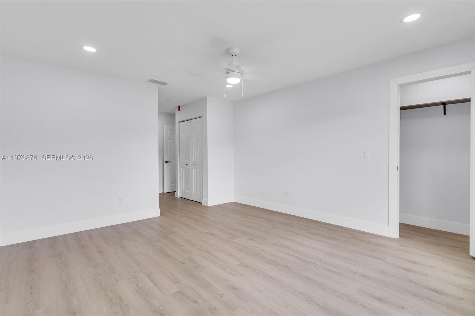 FAIRWAYS OF BOCA LAGO CON - Residential