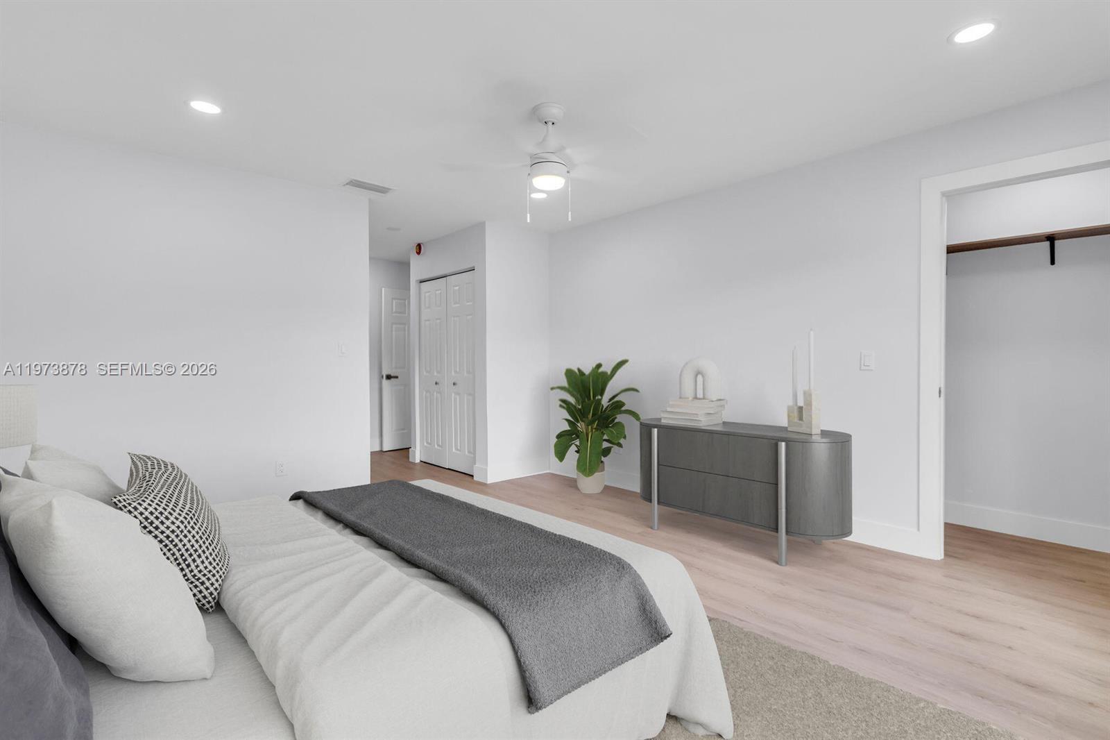 FAIRWAYS OF BOCA LAGO CON - Residential