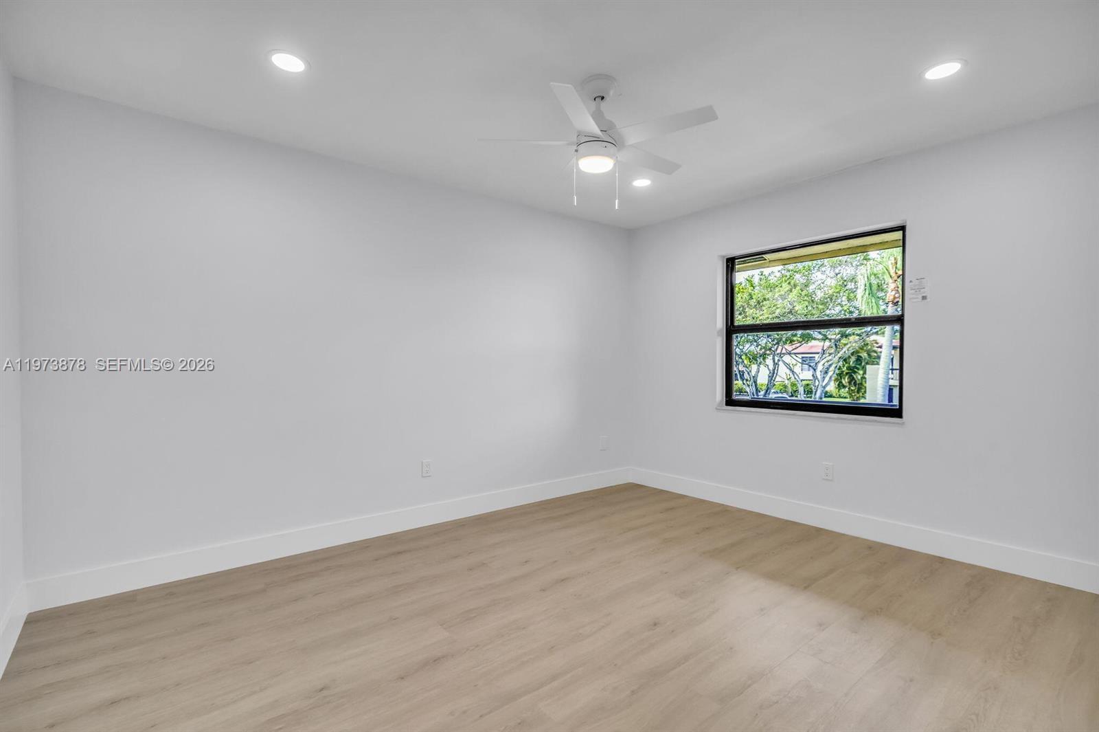 FAIRWAYS OF BOCA LAGO CON - Residential