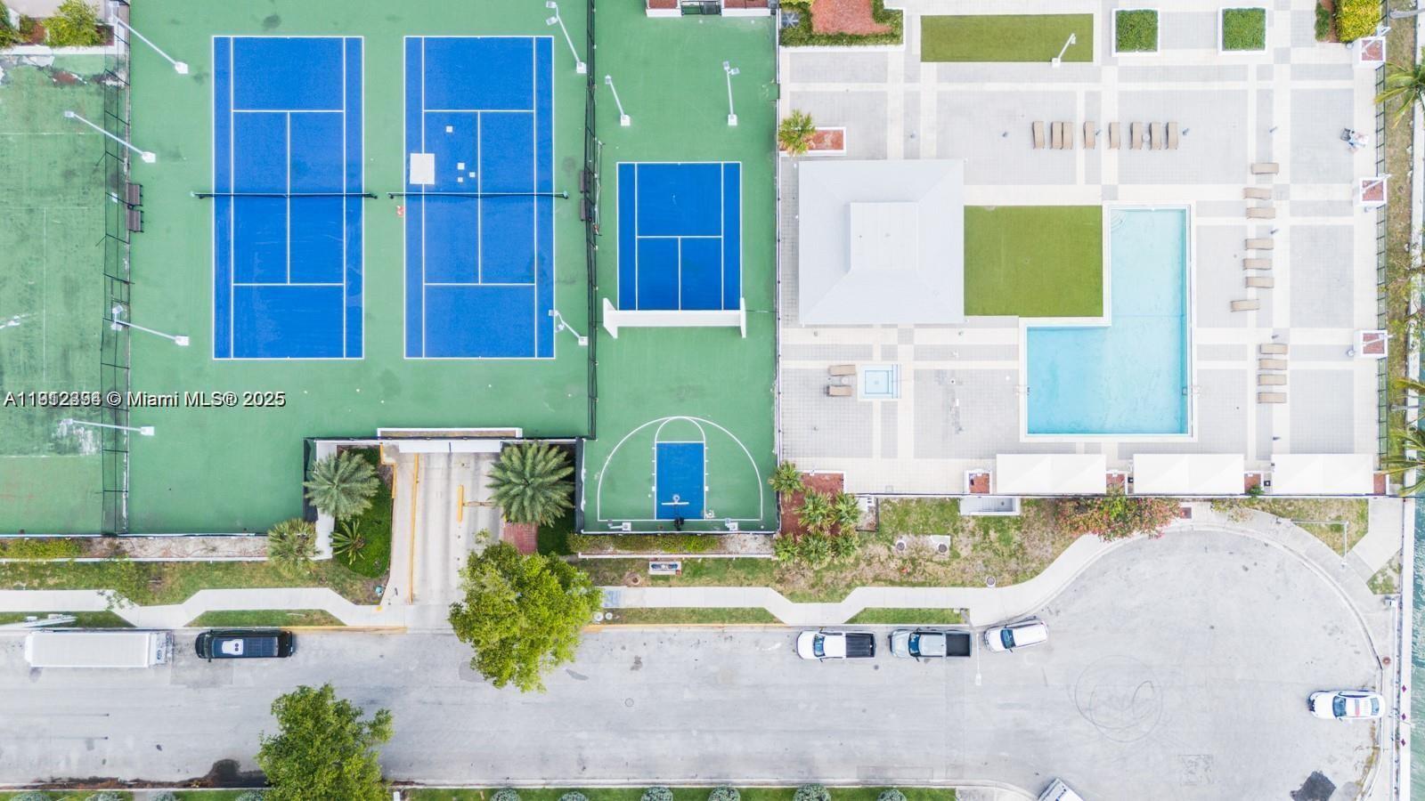 CHARTER CLUB CONDO - Residential