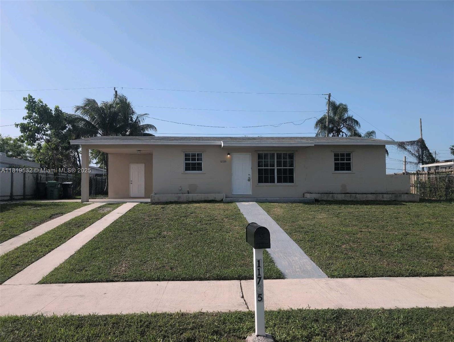 11735 Sw 185th St, Miami, Broward County, Florida - 3 Bedrooms  
1 Bathrooms - 