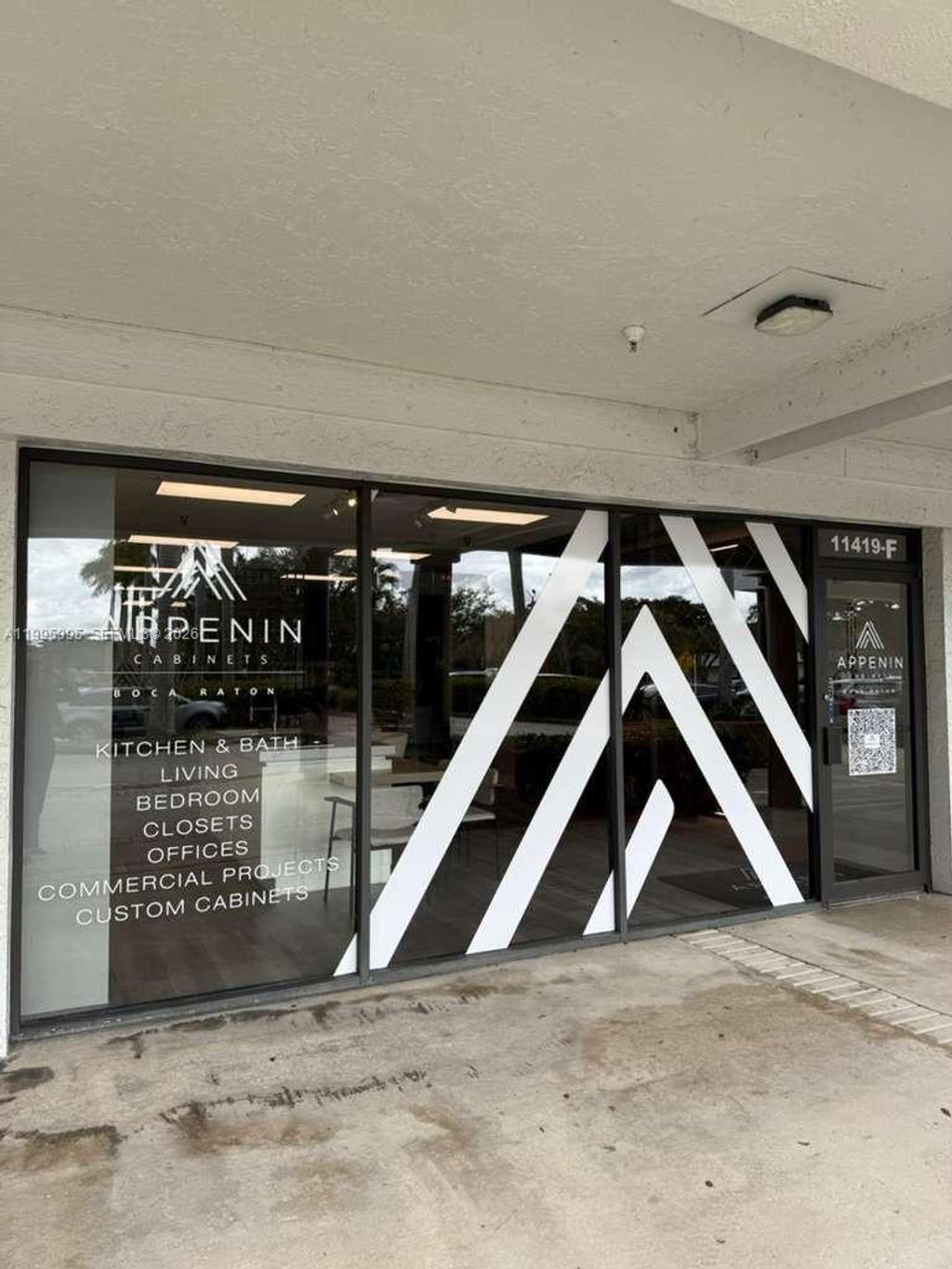 Photo of 11419 W Palmetto Park Rd #F, Boca Raton, FL 33428 (MLS # A11995995)