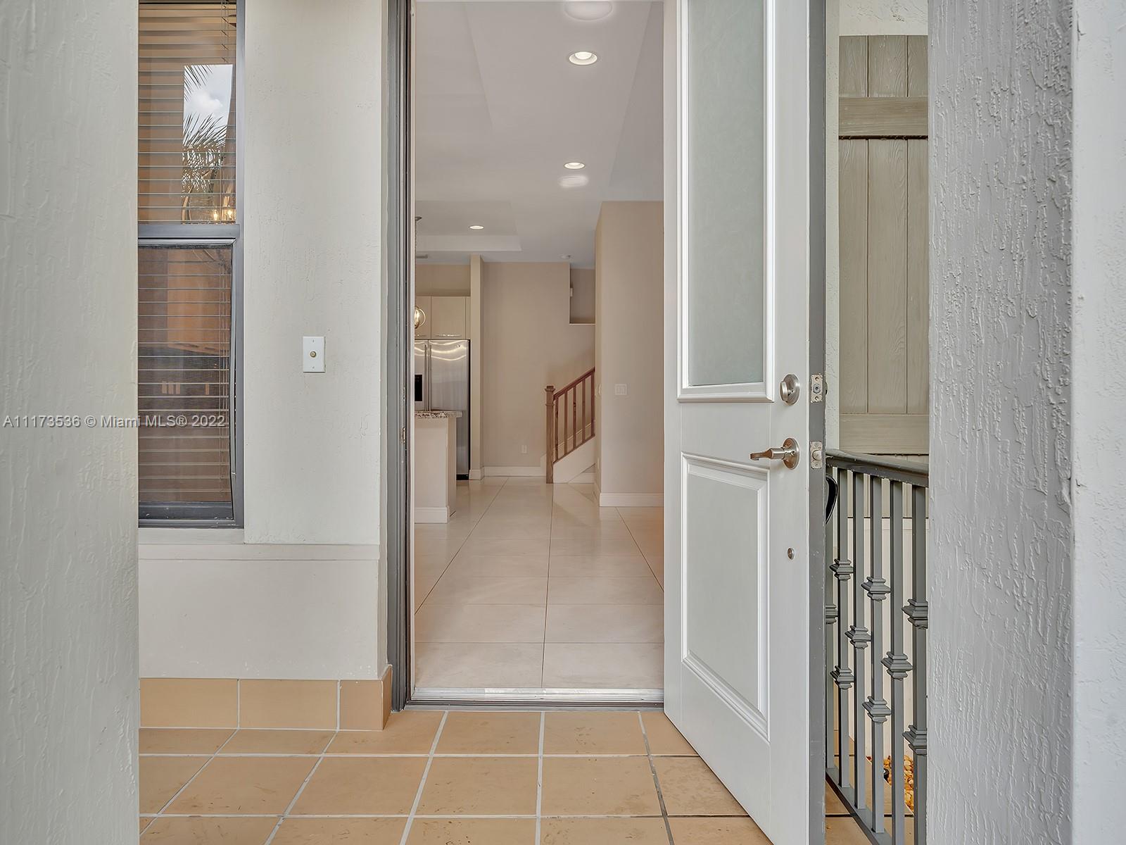 DOWNTOWN DORAL DUTCHER - Residential