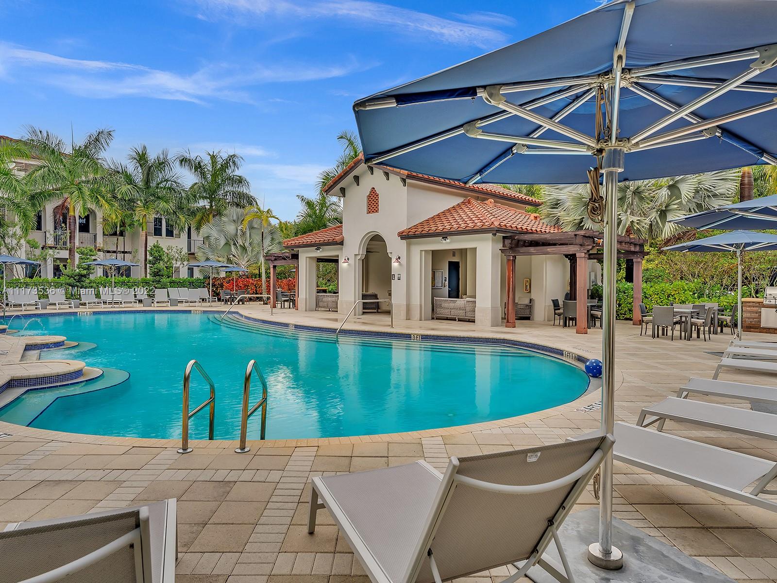 DOWNTOWN DORAL DUTCHER - Residential