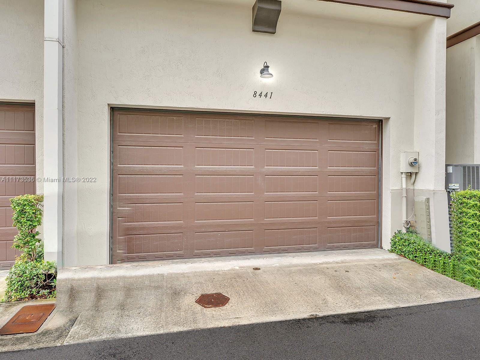 DOWNTOWN DORAL DUTCHER - Residential