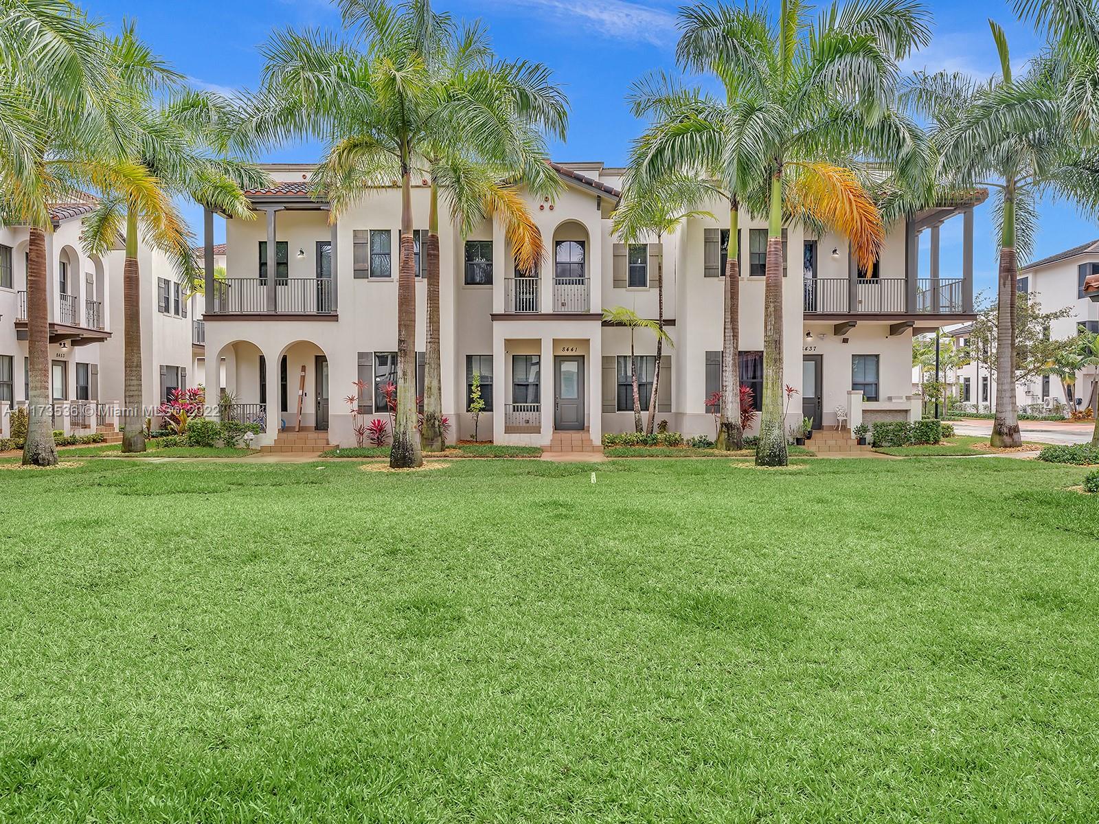 DOWNTOWN DORAL DUTCHER - Residential