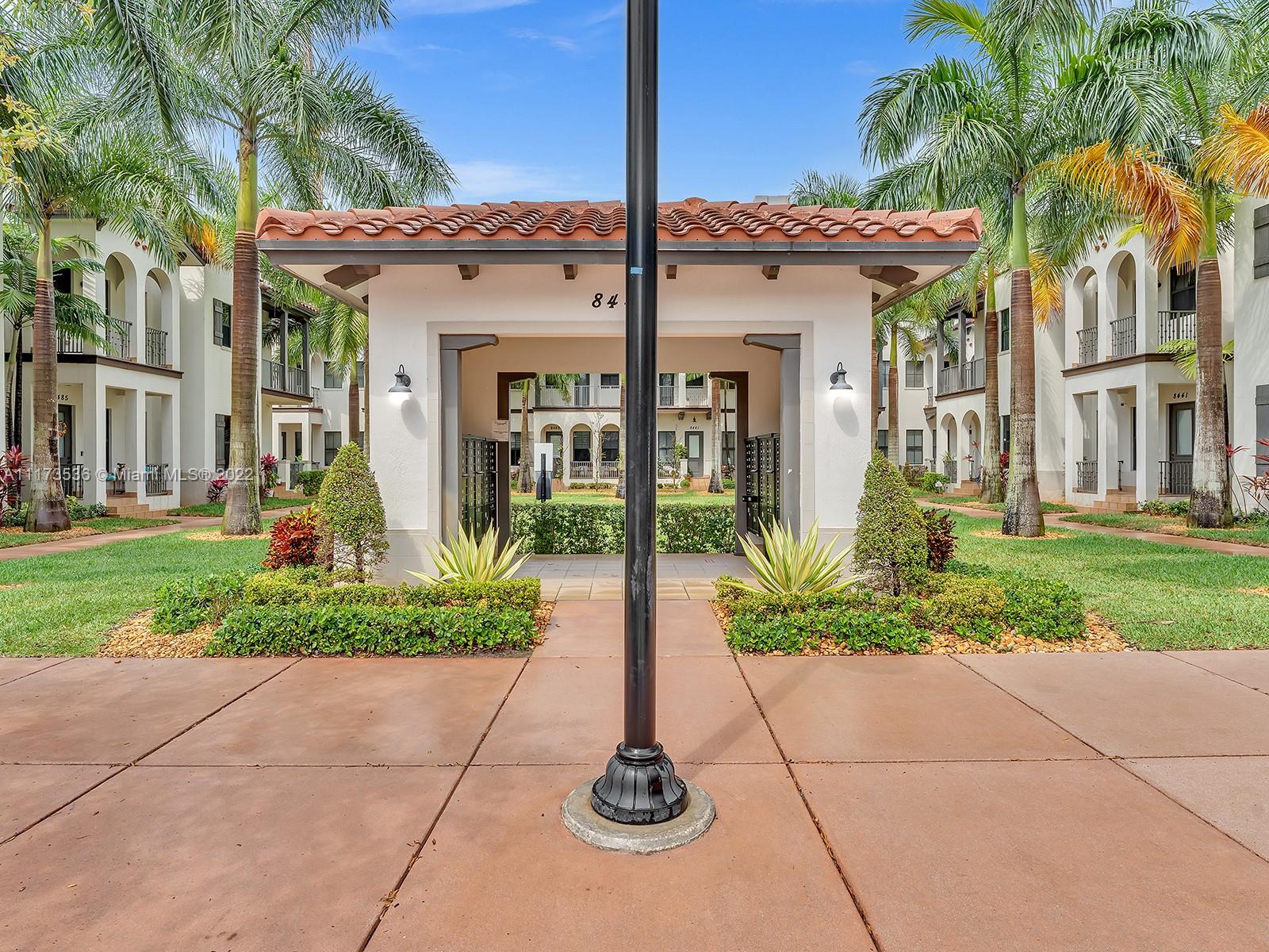 DOWNTOWN DORAL DUTCHER - Residential