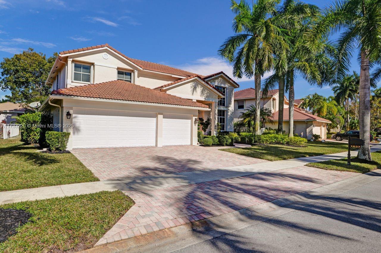 1633 Victoria Pointe Ln