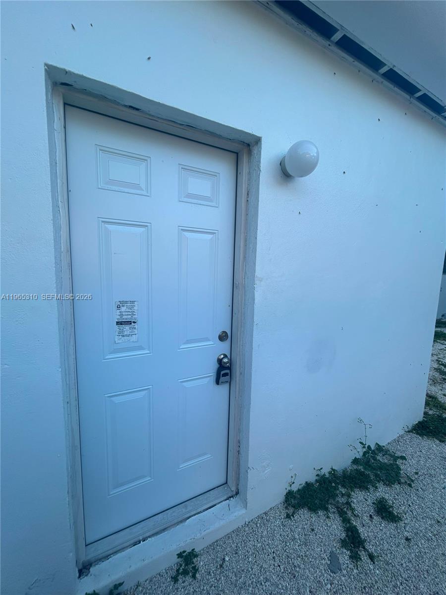 BISCAYNE SHORES CORR PLAT - Residential Income