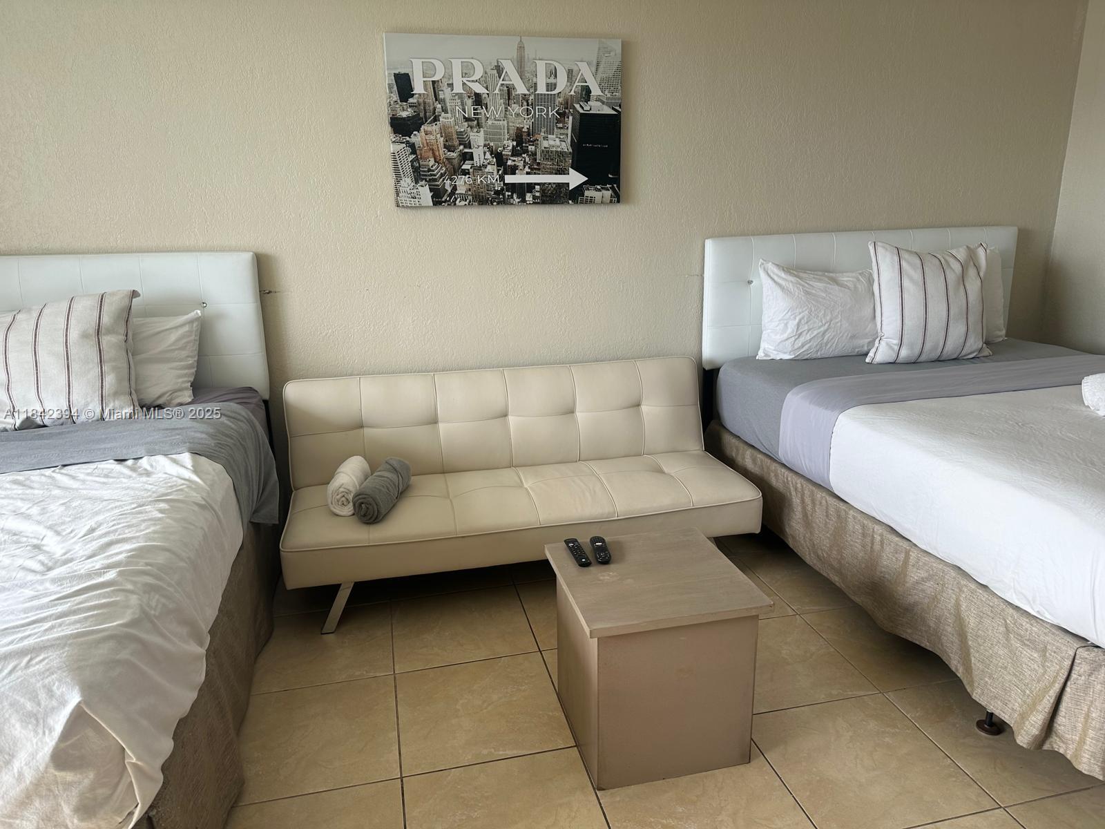THE AVENTURA BEACH CLUB C - Residential