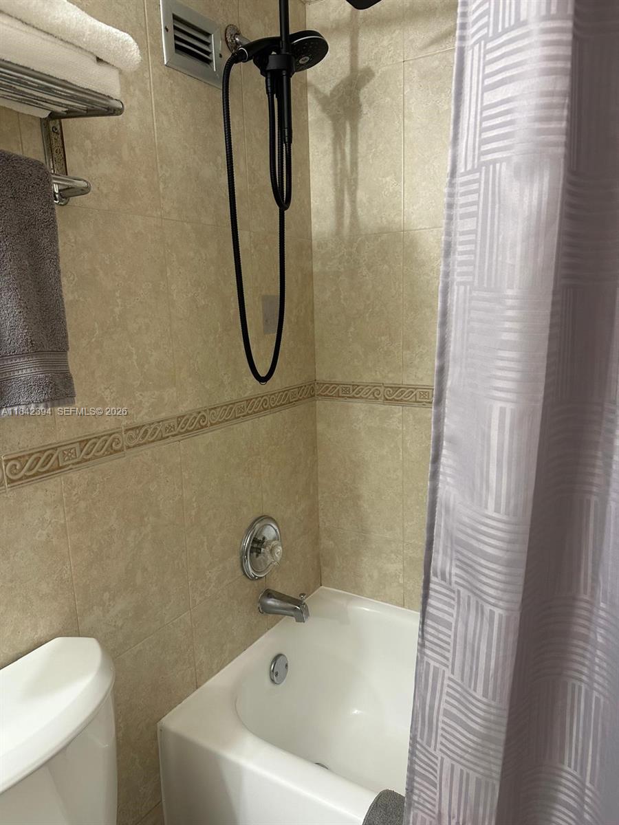 THE AVENTURA BEACH CLUB C - Residential