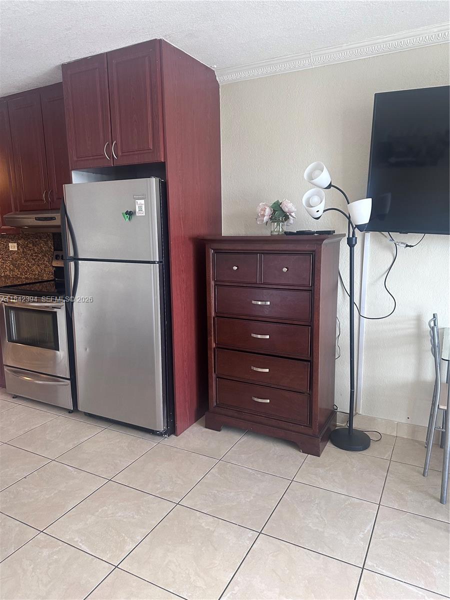 THE AVENTURA BEACH CLUB C - Residential