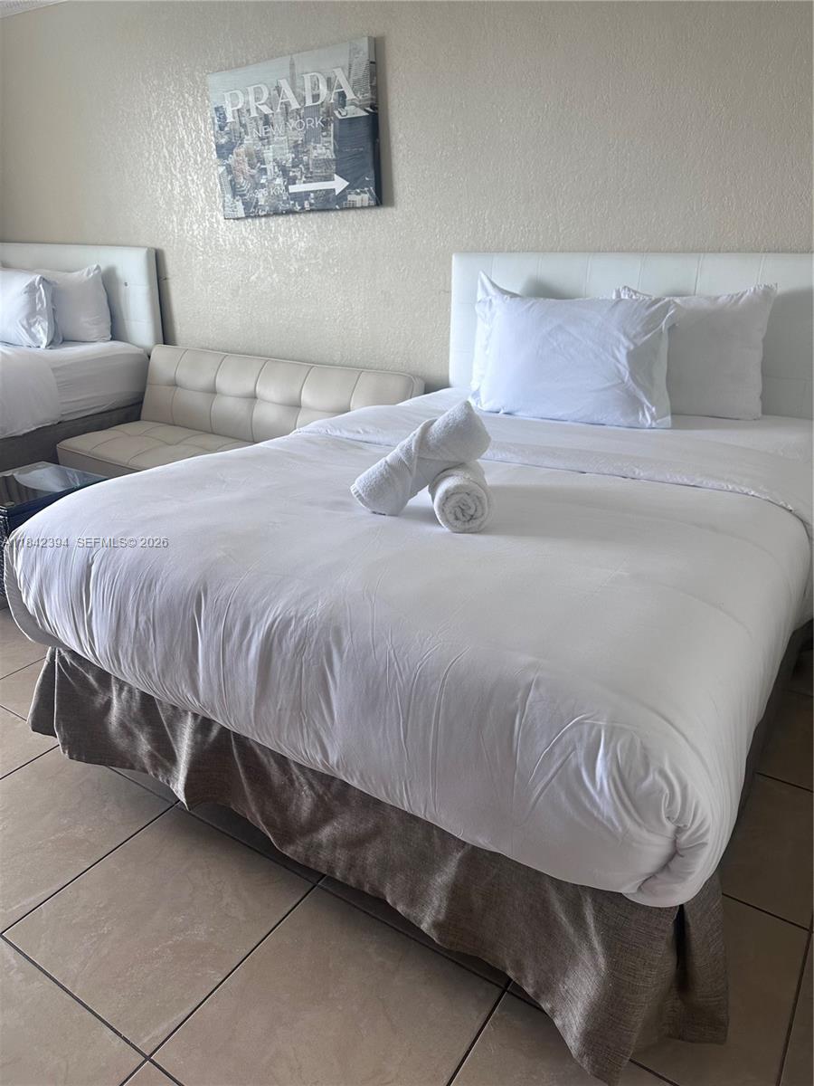 THE AVENTURA BEACH CLUB C - Residential