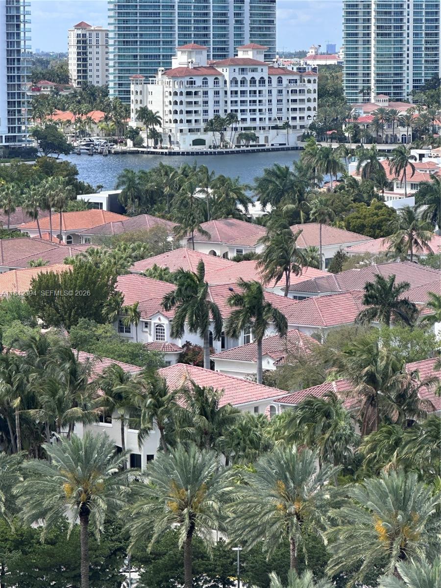 THE AVENTURA BEACH CLUB C - Residential