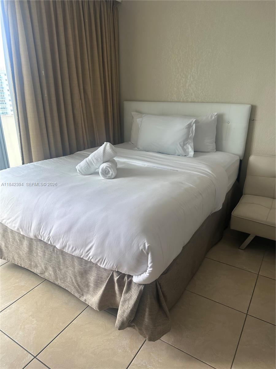 THE AVENTURA BEACH CLUB C - Residential